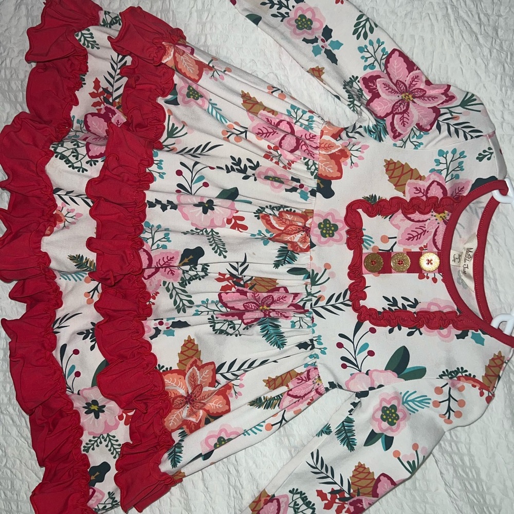 Matilda Jane dress 2t. Worn twice. In great condition. Has a tiny stain on it